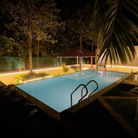 Serenity Farm Stay Hampāpura 外观 照片